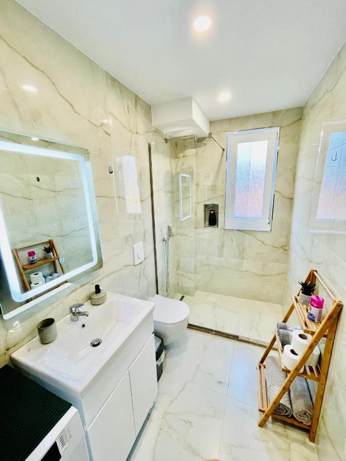 Central Apartment 2, Tirana Exteriör bild