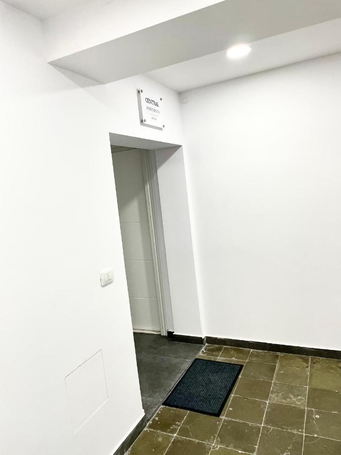 Central Apartment 2, Tirana Exteriör bild