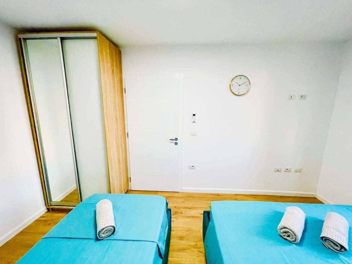 Central Apartment 2, Tirana Exteriör bild